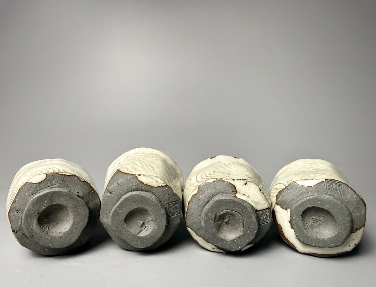 A set of 4 sake/teacups